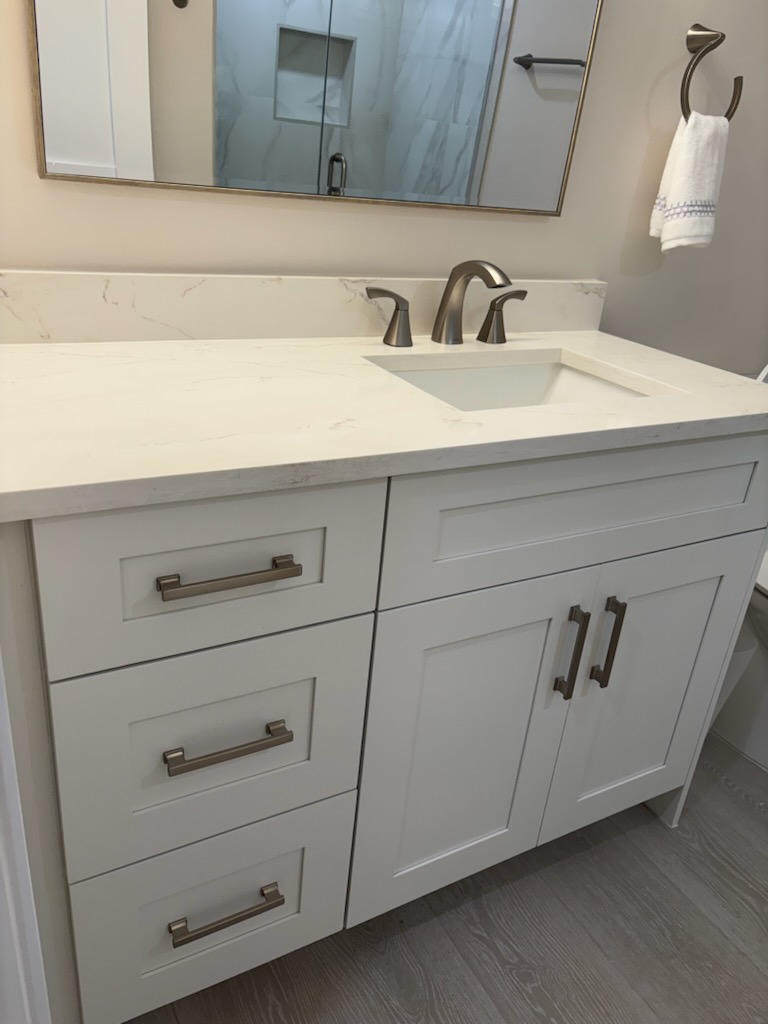 Shutter with arch top design